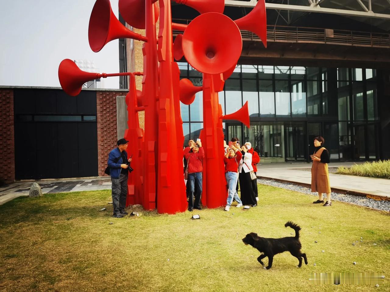长沙方言对姑娘的称呼有“妹子”、“妹陀”