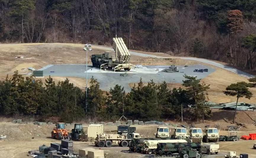 韩国最近实在是太郁闷了，当年花费了大代价引起的美军萨德系统，如今被抽调走了！多家