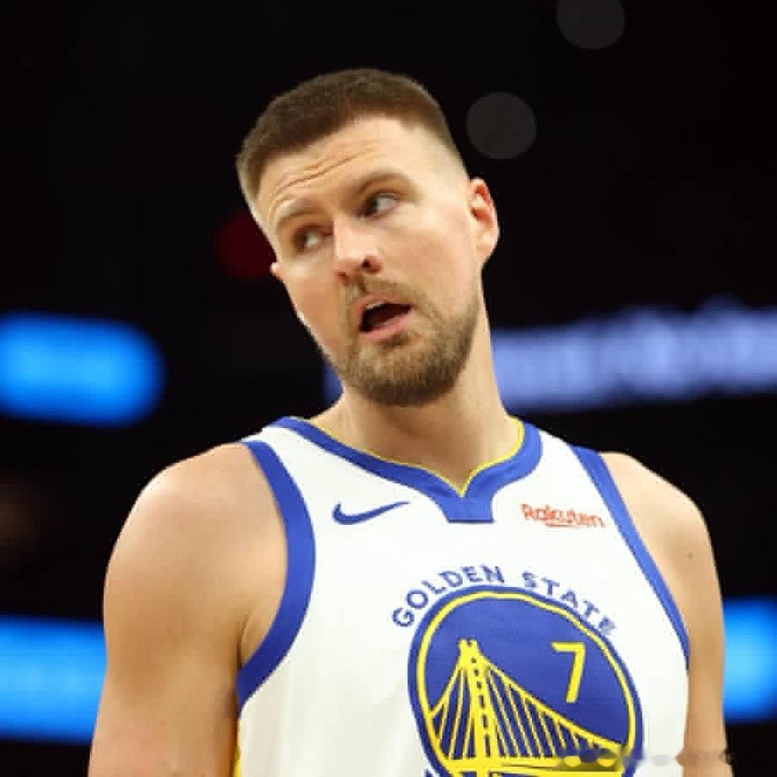 NBA[超话]nba 据勇士队报道：克里斯塔普斯·波尔津吉斯因健康问题无限期缺席