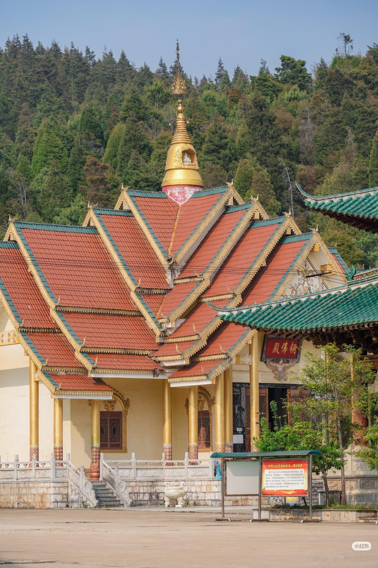 比起大理，我更喜欢云南这个冷门好逛小城
我是裸辞旅行的小晏哥，比起人挤人的大理、