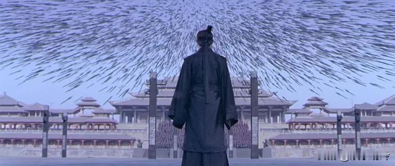 张艺谋拍摄《英雄》结尾李连杰被杀那场戏时，曾经构思过这样一个镜头：

李连杰被杀