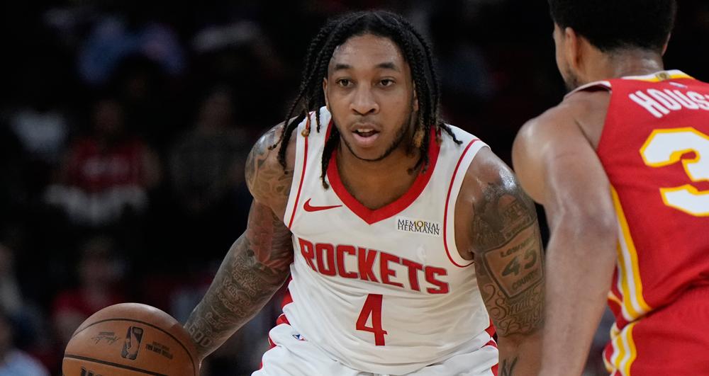 休斯敦火箭已将双向合同后卫JD·戴维森转为一份正式的NBA合同。
戴维森在202