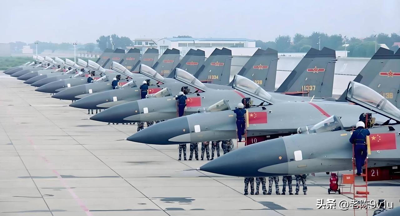 中国空军近年几乎零坠毁，因主力是近10年服役的歼-20等“三剑客”，老旧机退出：