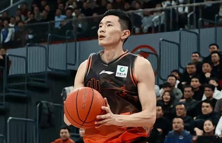 全明星三分球大赛陈林坚入选，原帅落选！
今天官方宣布了本届全明星三分大赛名单，陈