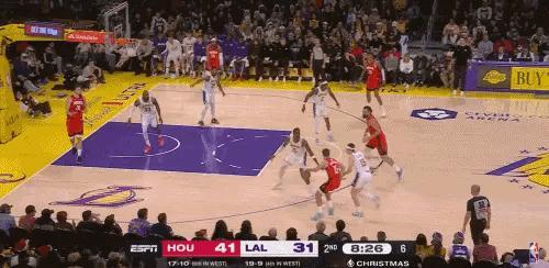 詹姆斯这个回合