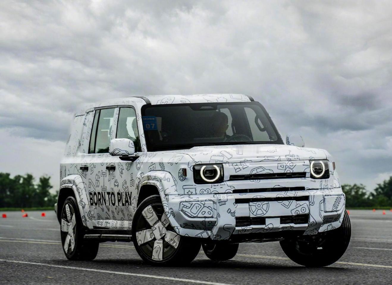 icar V27[允悲] 路虎卫士继续躺枪… ​​​