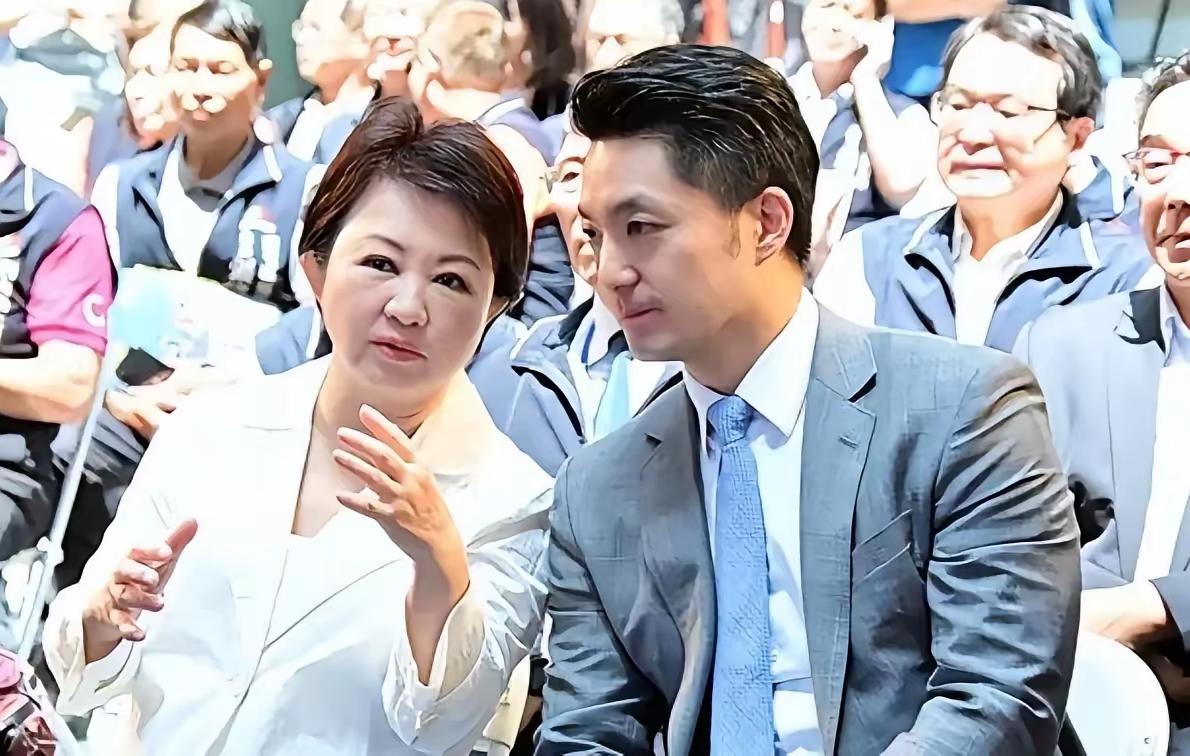 卢秀燕2028之路，基本堵死，几无可能！

卢秀燕，现在深度绑定蒋万安，担任蒋的