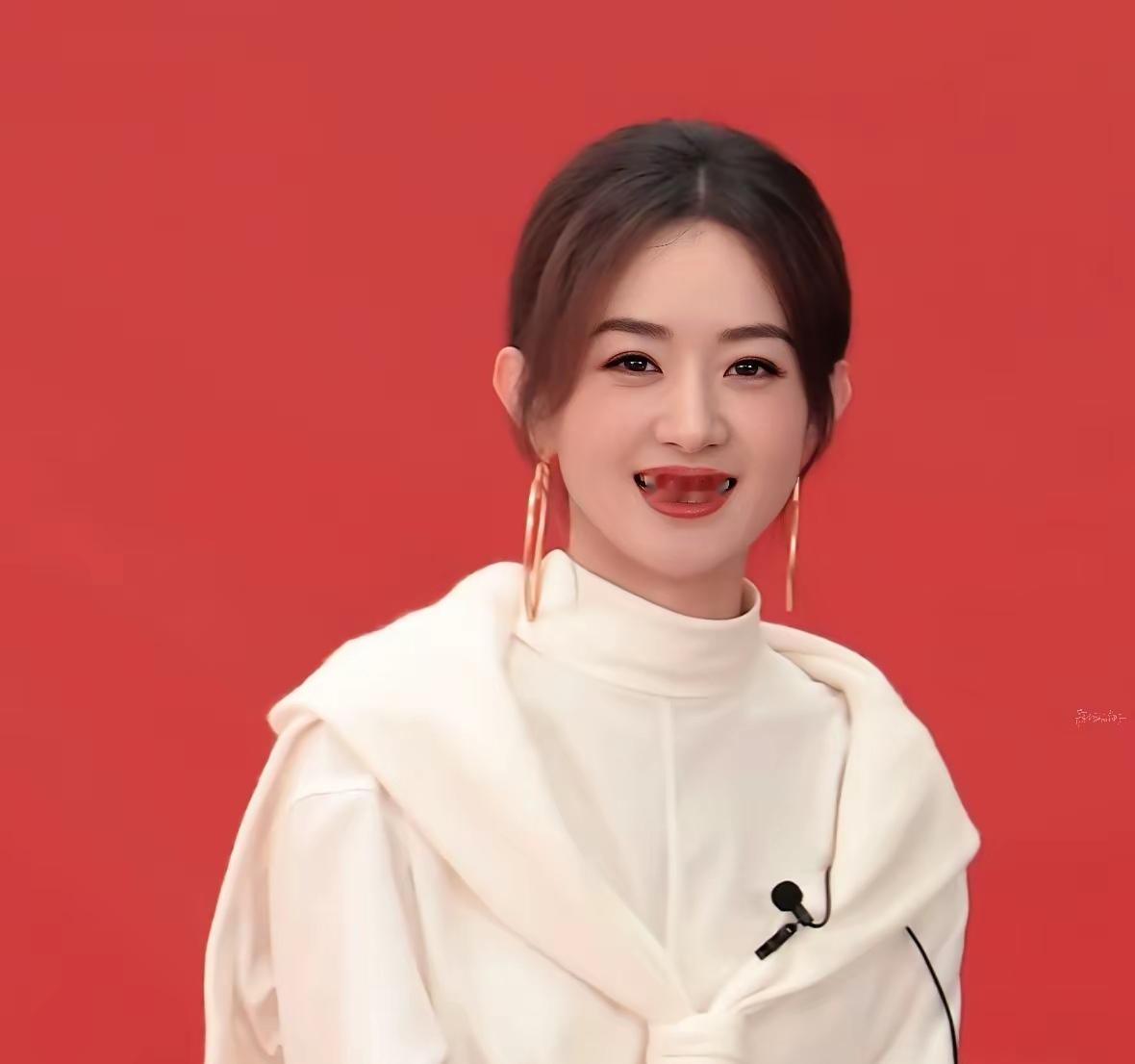 赵丽颖这波“赵小刀”操作，是真敢说也是真圈粉。
 
主持人问“儿子暖还是羊绒暖”
