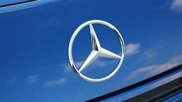 据海外汽车媒体CarScoops，梅赛德斯奔驰集团受全球利润大幅下滑拖累，计划推