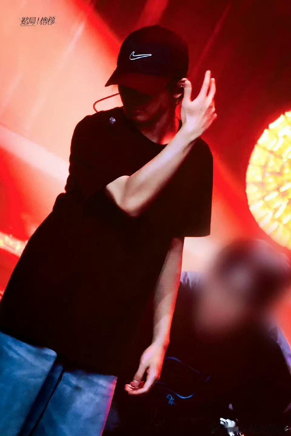 穆祉丞荣耀之战彩排出图 穆祉丞 荣耀之战彩排出图 