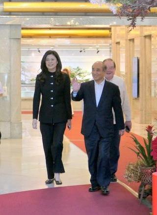 王金平今天表示，大陆释出10项惠台措施，郑丽文感受到了大陆的诚意是百分百，所以要