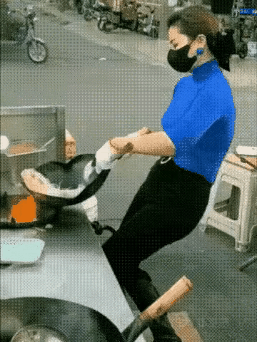 不懂就问 
她尥个蹶子是几个意思？🤔