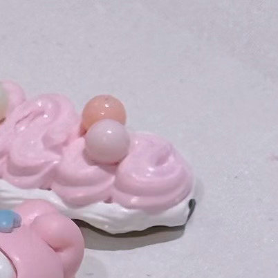 奶油胶小发卡简易教程在家闲置的空白发夹别丢掉，十几分钟就能做出超可爱奶油胶发卡。