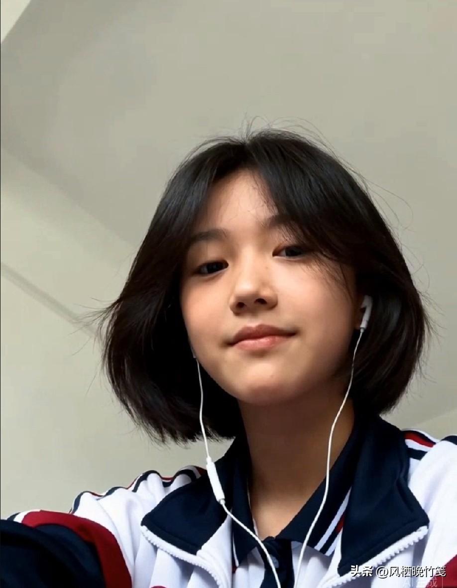 人到一定年纪才慢慢懂得，
不必强求所有人理解自己。
每个人成长环境不一样，
认知