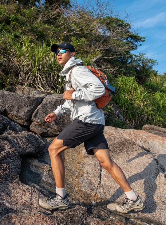 你以为我在徒步，其实我在旷野追季风