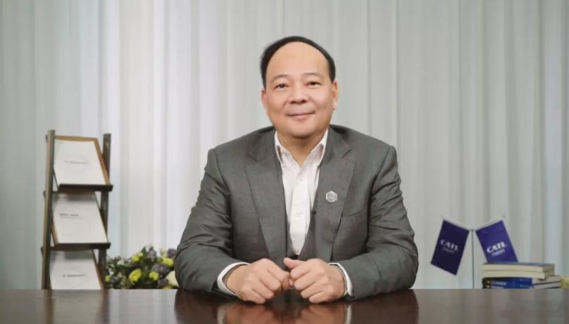 曾毓群理性看待固态电池热潮，直言2030年前百万级装车很难实现面对当下行业一窝蜂