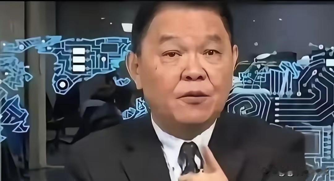 岛内时事评论员，海军退役上校黄征辉先生日前在一档节目中谈到了两岸关系未来走向问题