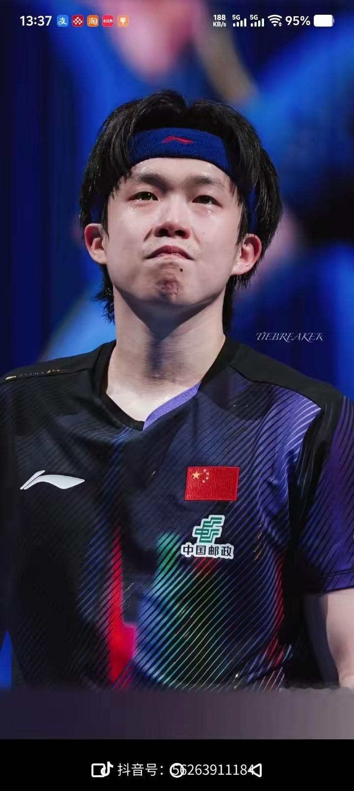 真是不敢看，一个人走出了悲壮，一个人走出了千军万马！王楚钦早已是当今国乒男队独一