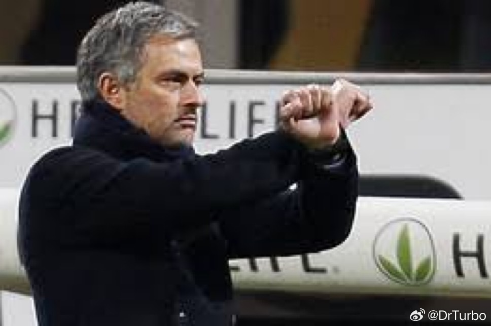 啥都不说了 今天的裁判 脸都不要了意甲热点现场 👎 