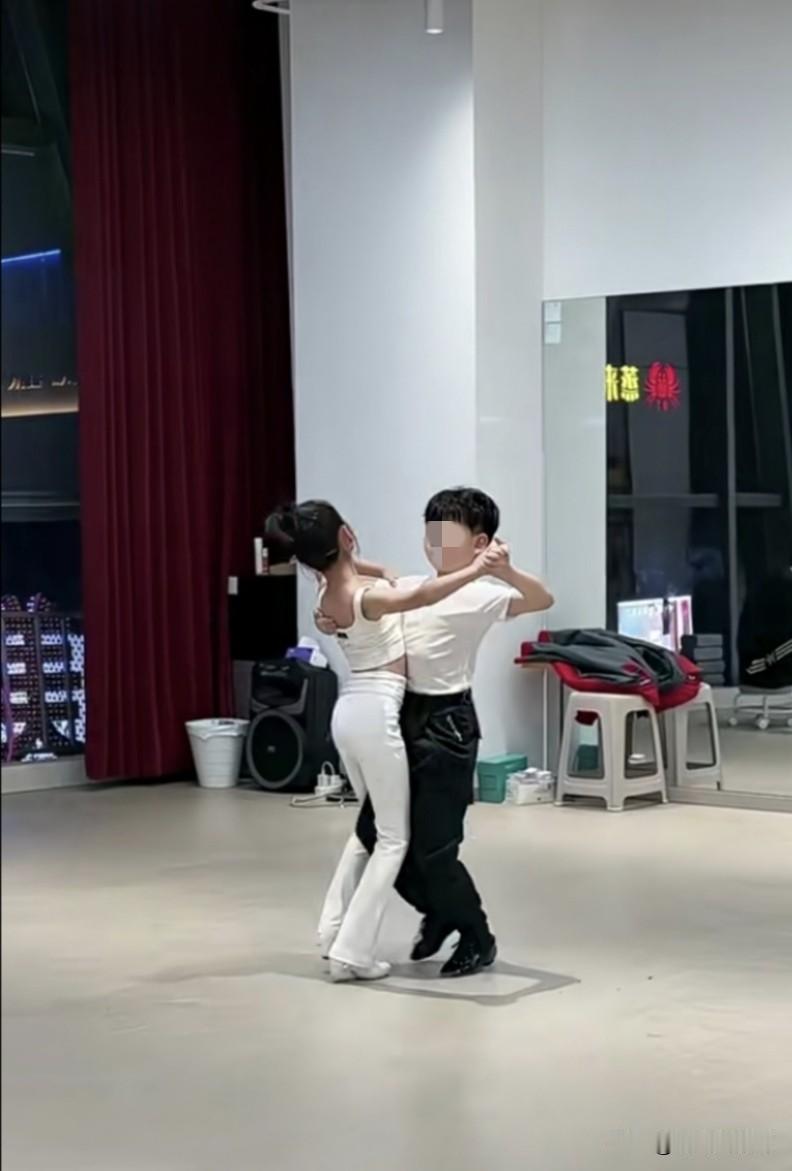 小孩子学这种舞蹈真的好吗？