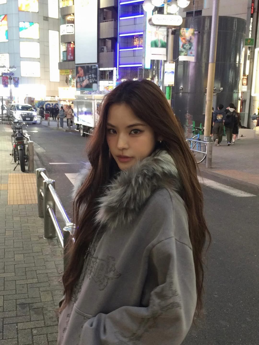 IZNA MAI富冈茉衣📸🖤 