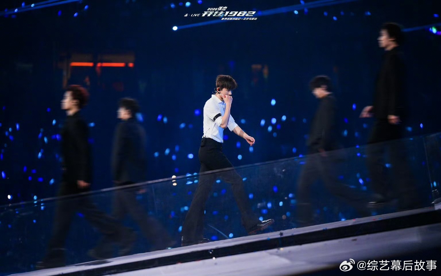 张杰或将参加国粤无双 已经搬好小板凳等了！张杰被曝时隔三年重返音综，担任《国粤无