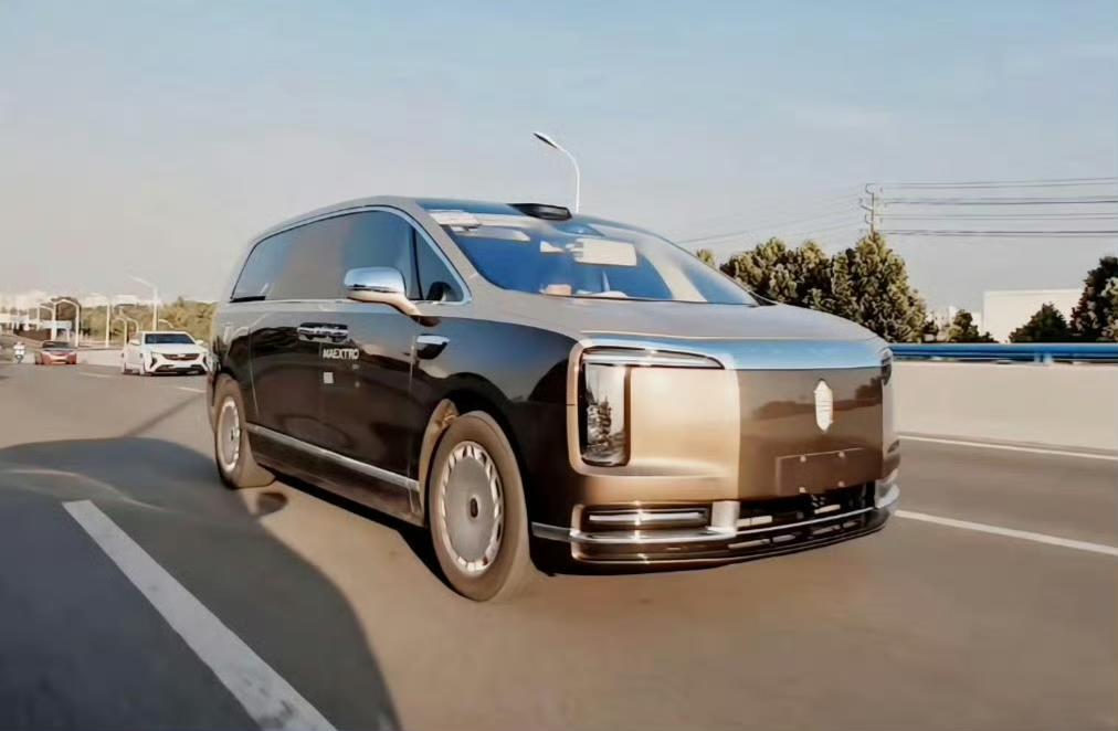 尊界V800实车，真的很____