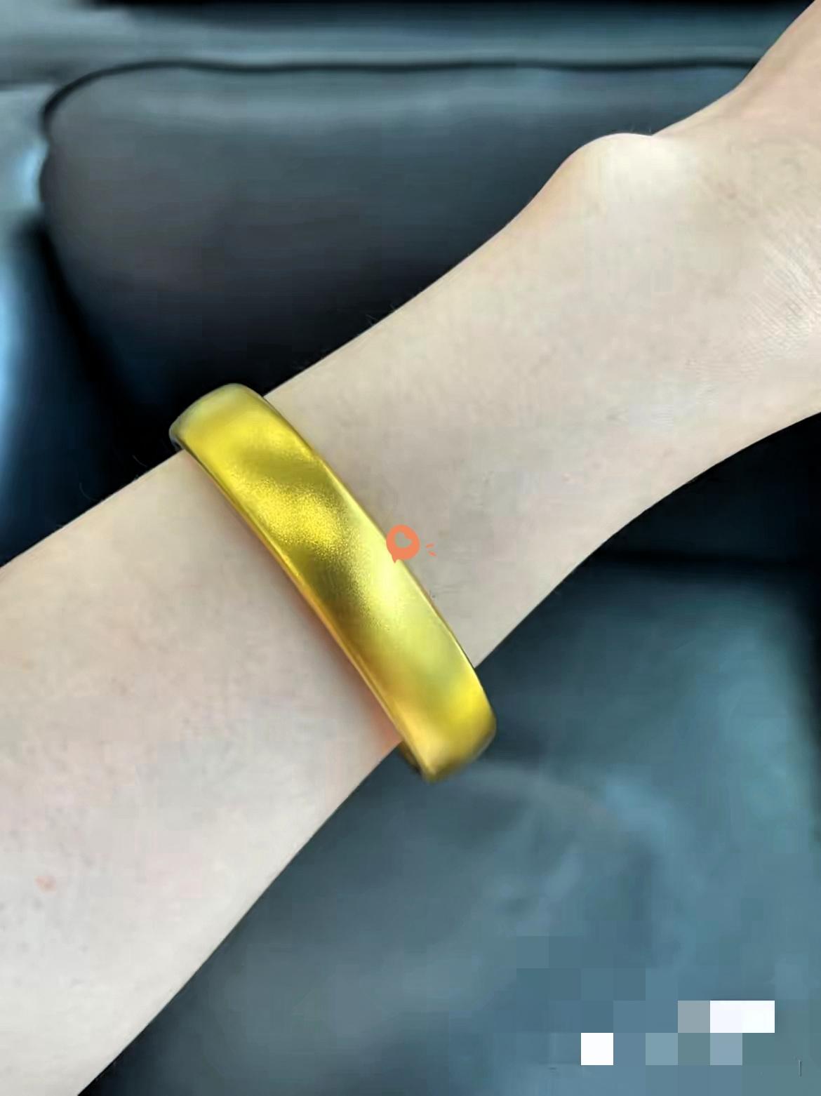 现在才发现，我们光盯着金店金价蹭蹭涨，压根没留意买黄金的规则早悄悄变了！
 
最
