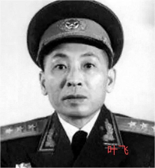 叶飞将军离家21年，率华野解放家乡后，养母惊慌失措：长官，你是谁？
 
你知道吗