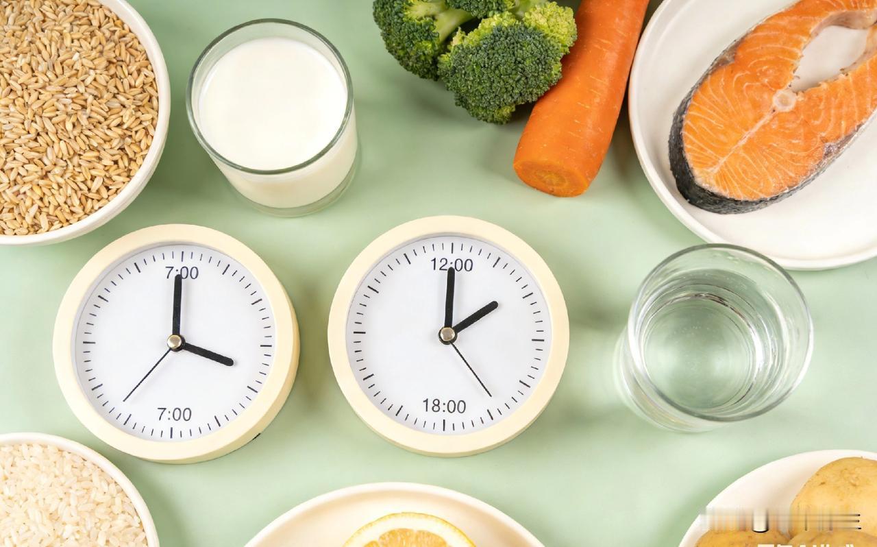 别再瞎养生了！真正养脾胃、少生病的吃法，就这4句话

 

很多人天天喊着养生，