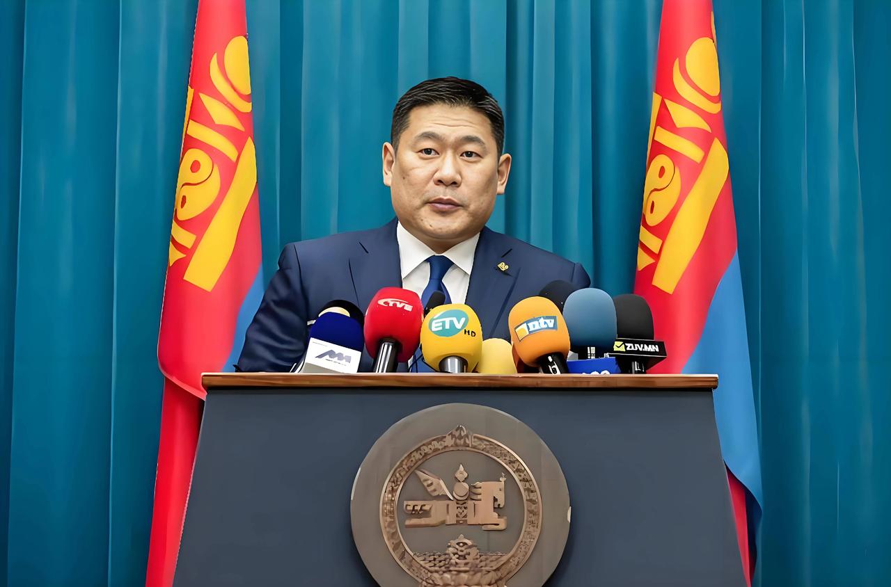 为何总有人说，蒙古国是宁可受穷也不靠中国？内蒙古领先十几倍，真正刺痛它的并非一张