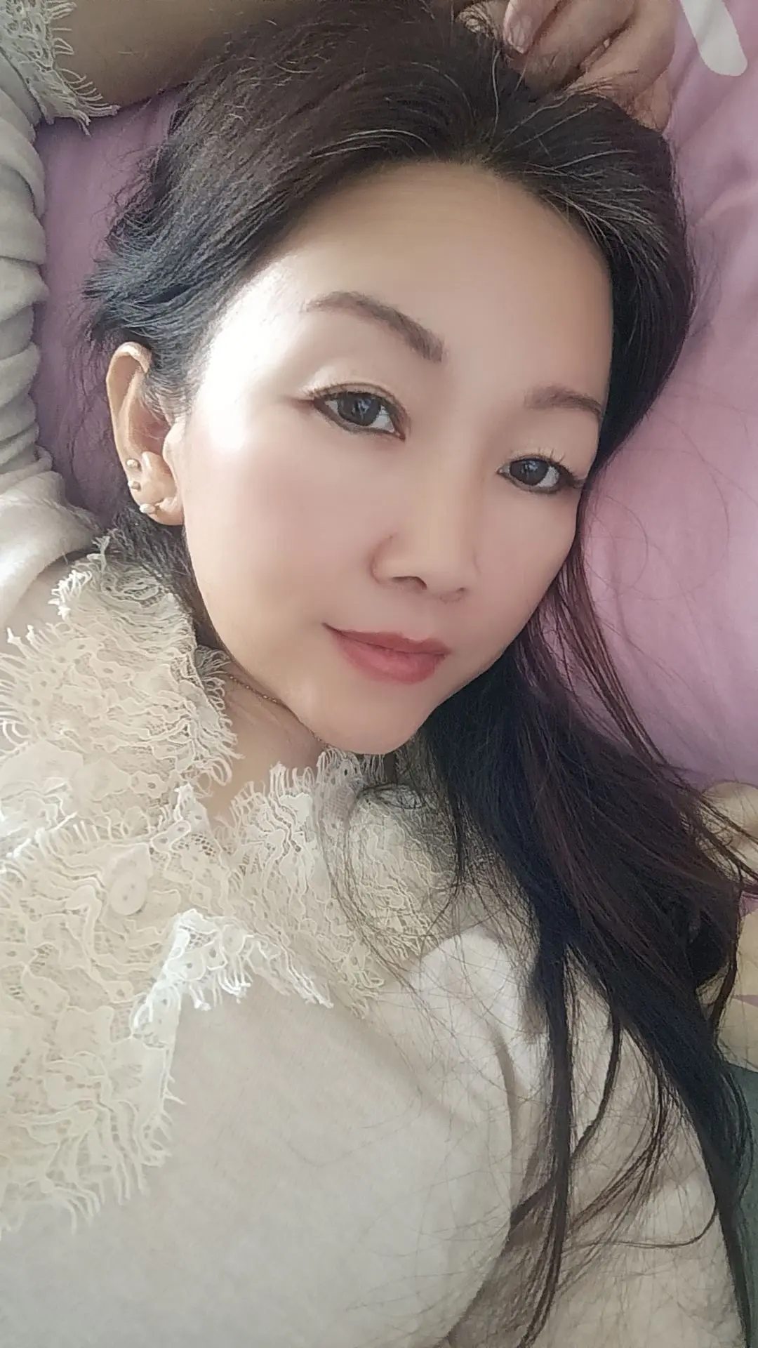 老天让你吃感情的苦，吃亲情的苦，都是在给你铺登天的路，疼到骨头里的情劫...