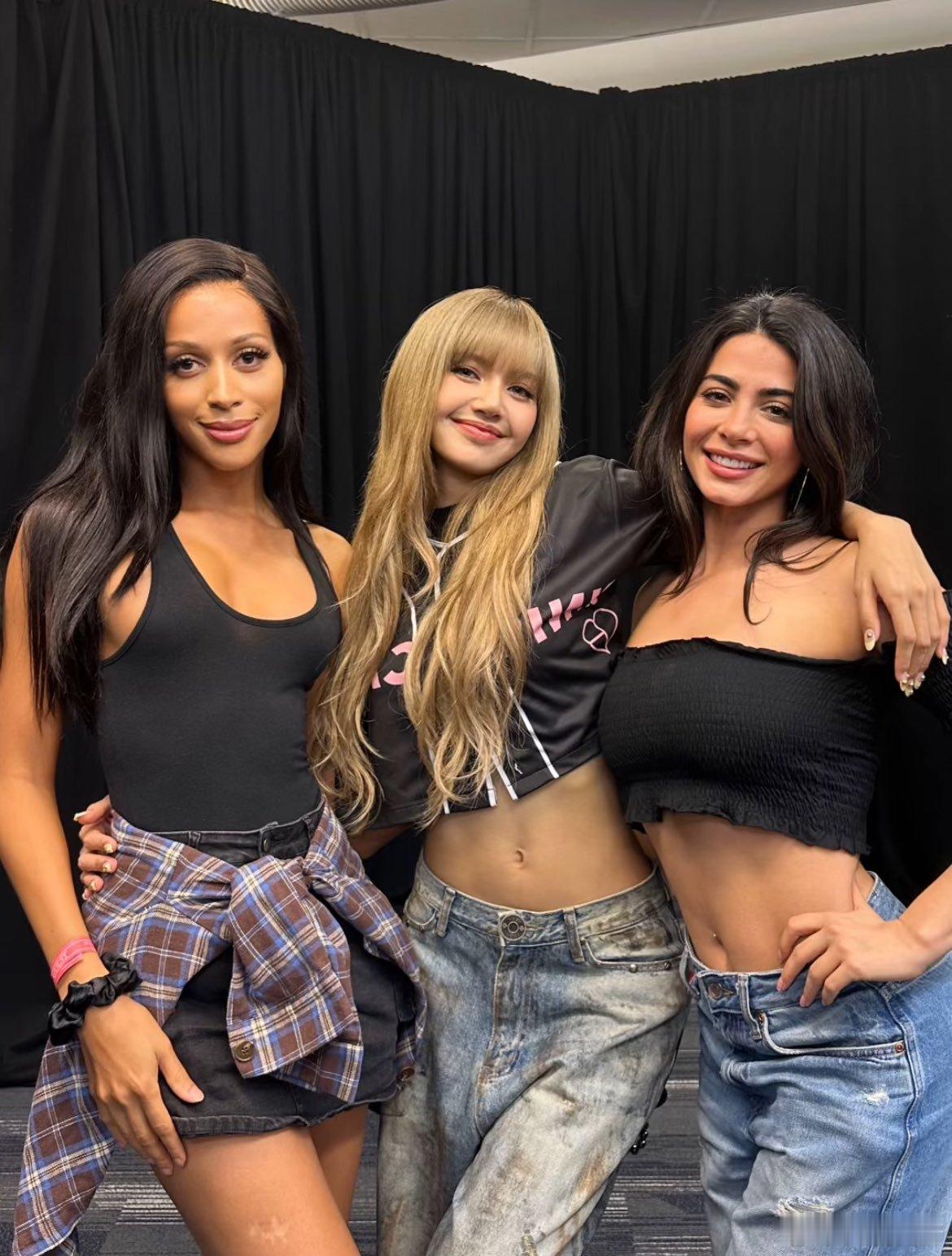 Lisa & emeraude & Isis King lisa ​​​