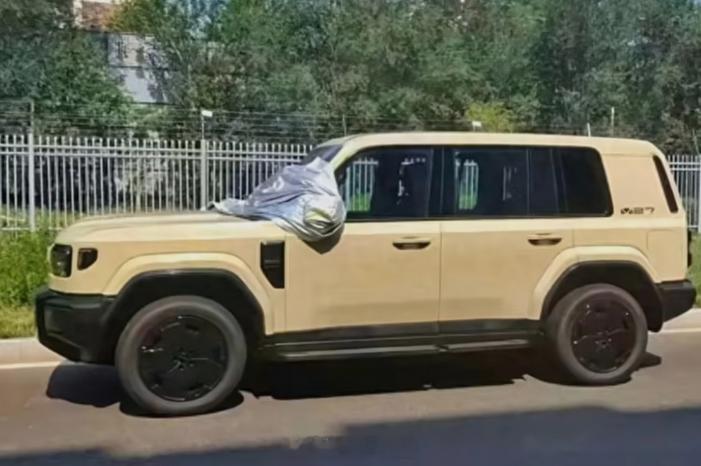 iCAR V27怎么有种似曾相识的感觉[二哈]可能方盒子都长一个样icarv27