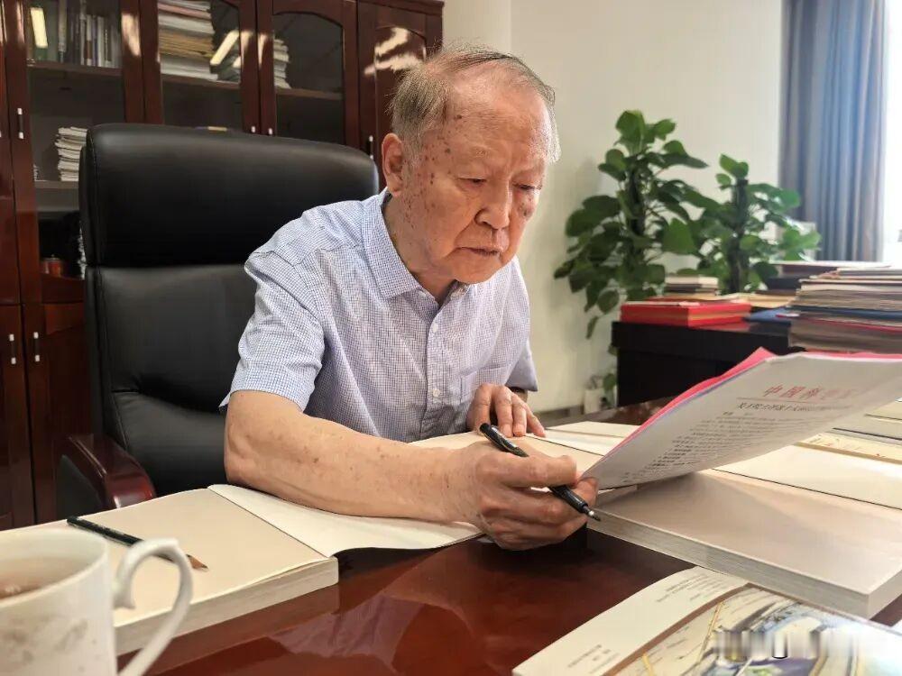 看了今天的最高科技奖名单，我才知道原来有这样的一位老人，为我们国土安全保驾护航一