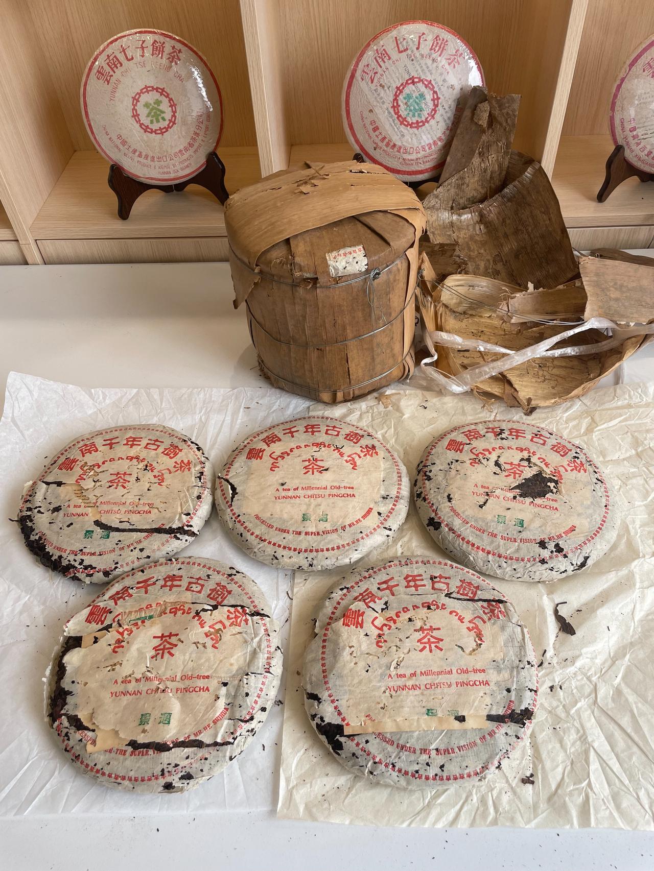 03何仕华景迈，这一批粗大料拼配，前面做过的03何老师景迈都是细嫩芽头居多，这么