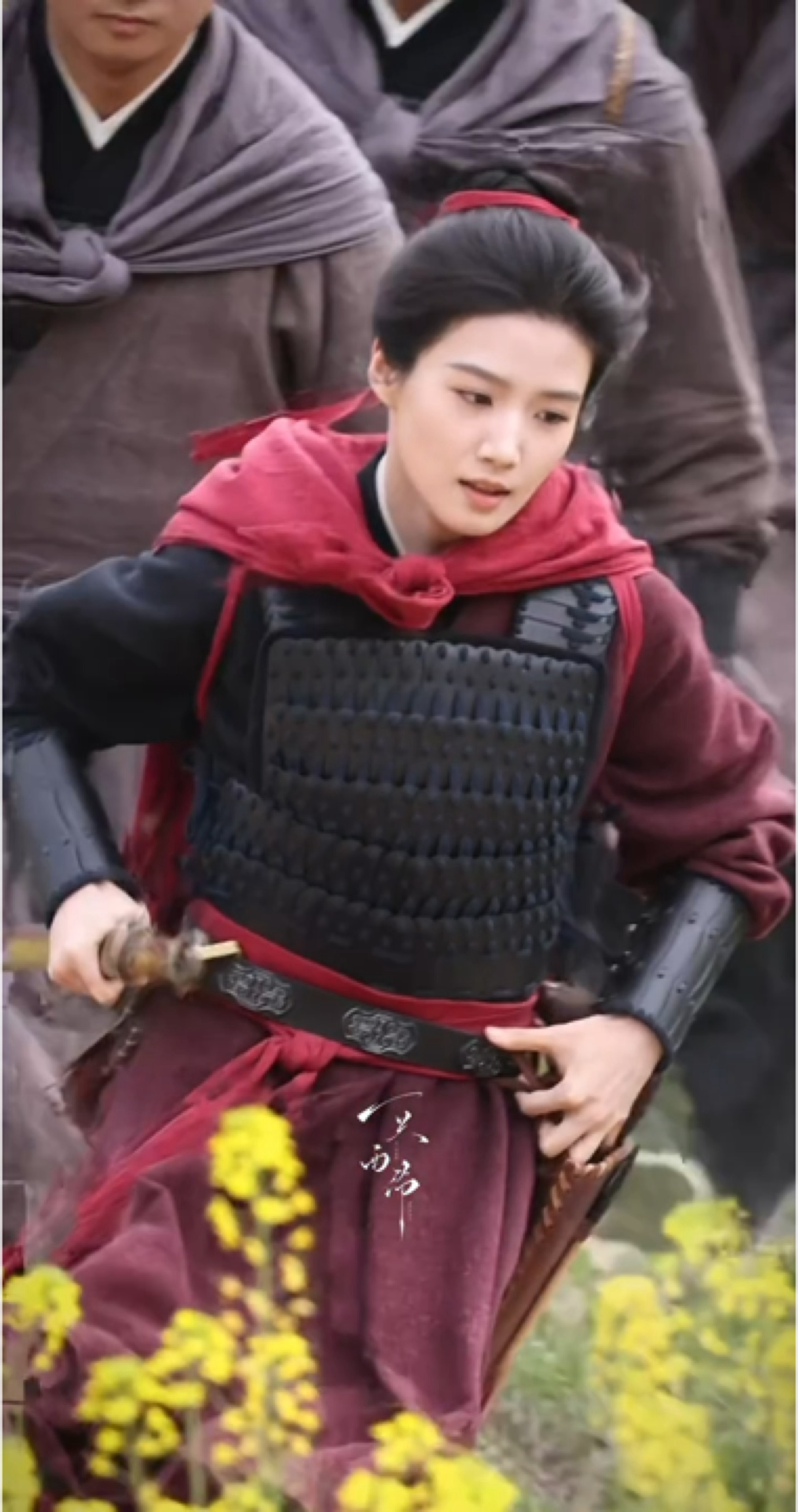 卢昱晓 x 何不同舟渡丨南衣小将军