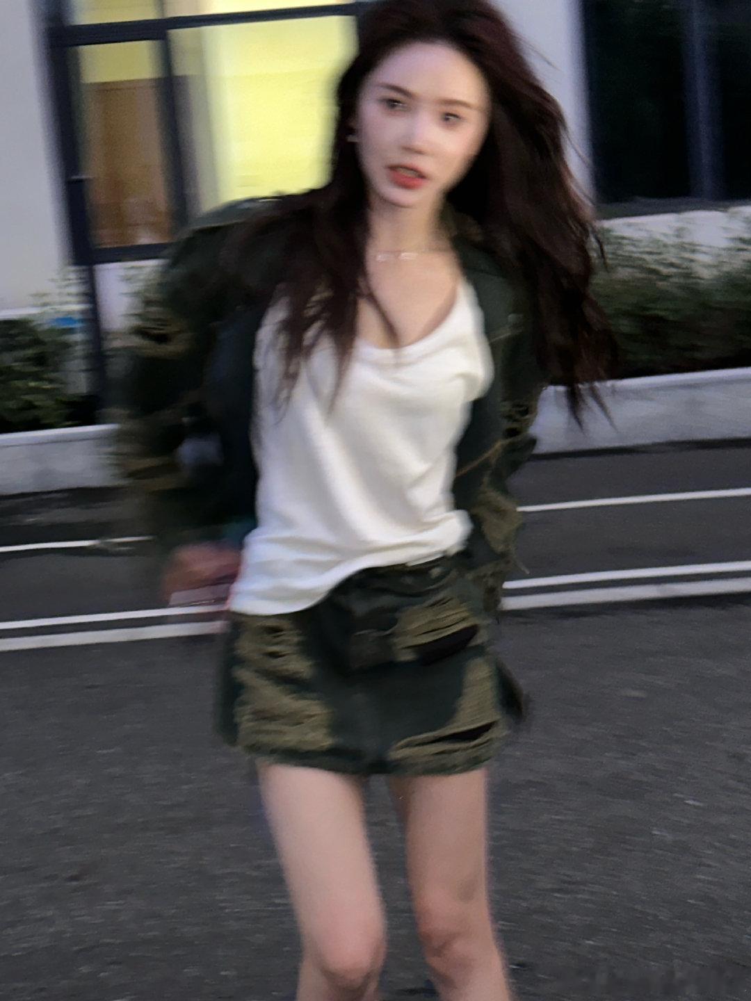 惹到我 你算是捏到软柿子啦 🍅 #我的夏日look#  ​ cr：美娜呀美La
