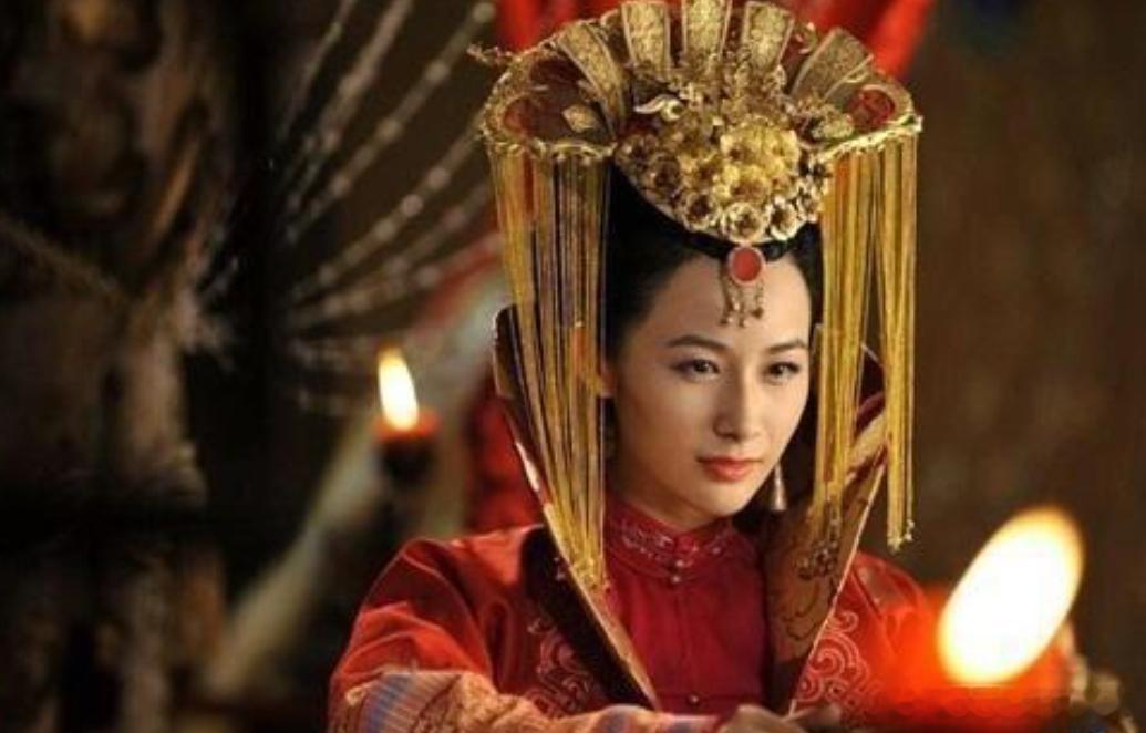 630 年，李靖在阴山附近擒获一名女子，从她包裹里搜出两样东西。副将见状，提议放