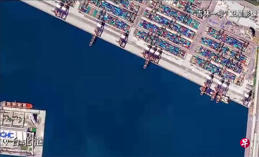 新加坡联合早报今日写道：“星期天（10月25日）是台湾光复81周年，中国大陆官媒