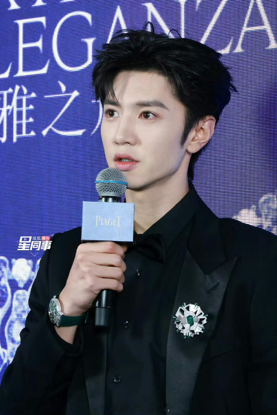 刷到的路透生图状态颜值超绝的95生陈哲远 侯明昊 敖瑞鹏 