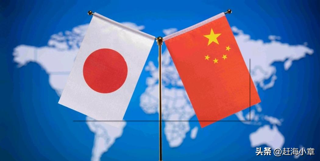 对于日本自卫队军官持刀闯入中国大使馆一事，一名日本博主表示，这样的行为简直就是战
