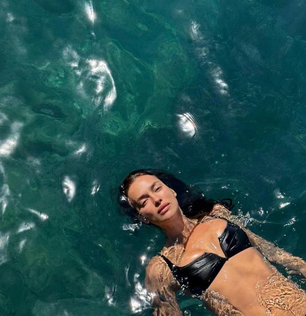 Summer Up☀️🌊⛵️Irina Shayk. ​​​