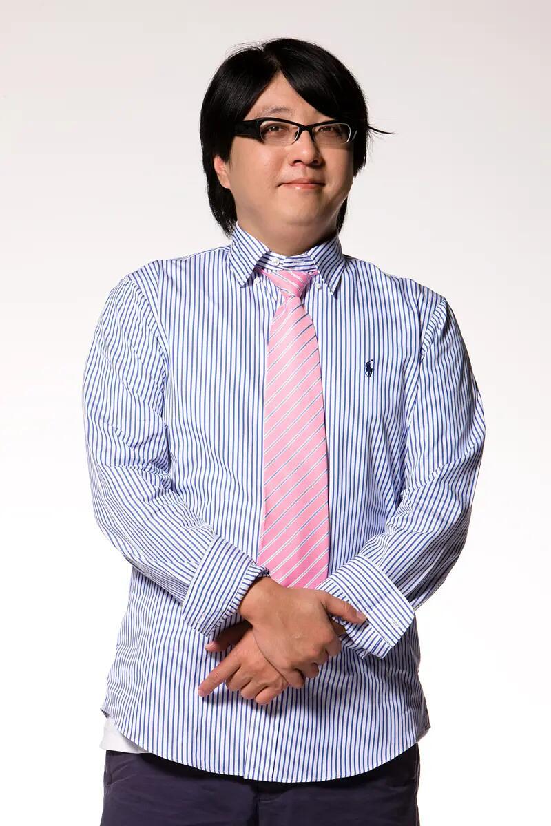 袁惟仁告别式看到小胖老师的经历感觉很励志小胖老师以后就要去另一个世界写歌弹吉他了