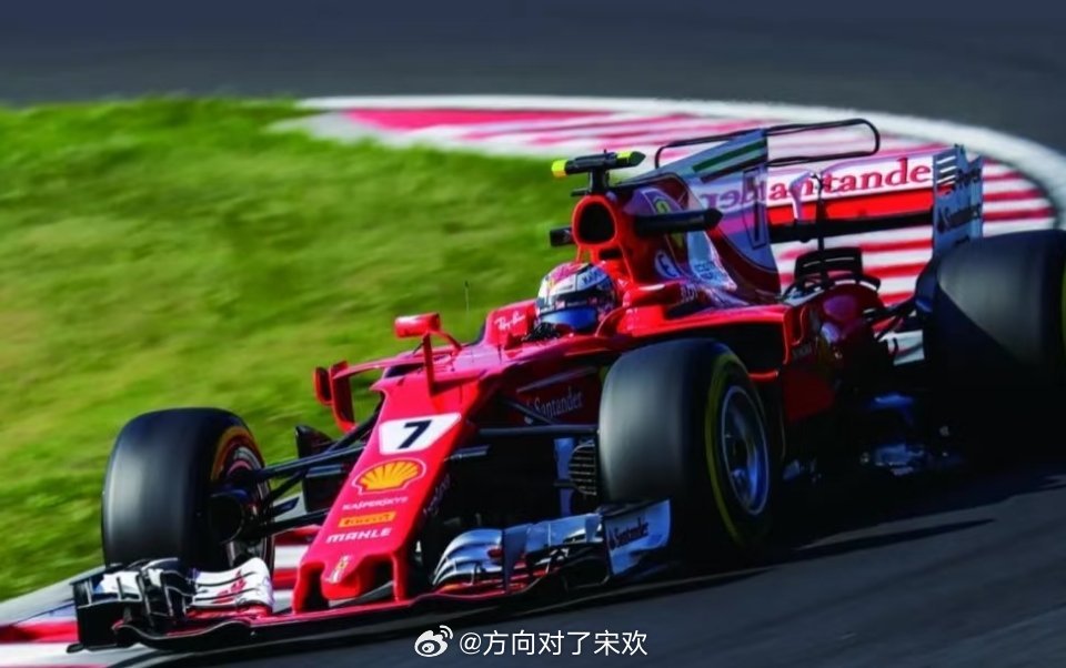 F1赛车为什么躺着开F1车手半躺驾驶并非舒适，而是为极致速度与安全。降低重心提升