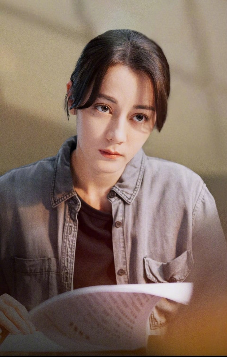 白玉兰评选标准只有一个迪丽热巴粉丝也不舒服了 其实我特别理解热巴粉现在的心情，之