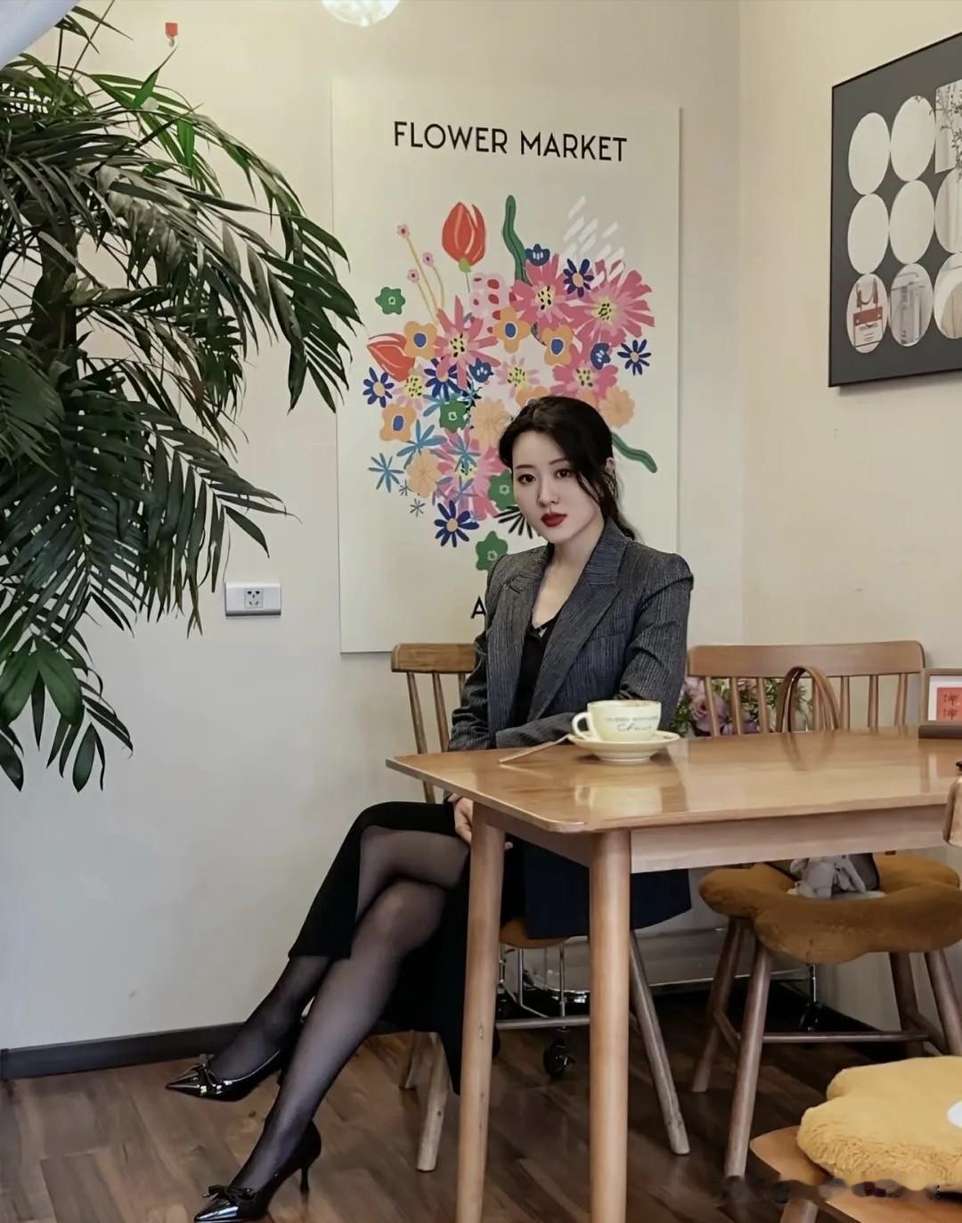 橱窗又上了一些新款男士衣物，有需要的宝子们抓紧时间下单哦，价格实惠质量保证- ̀