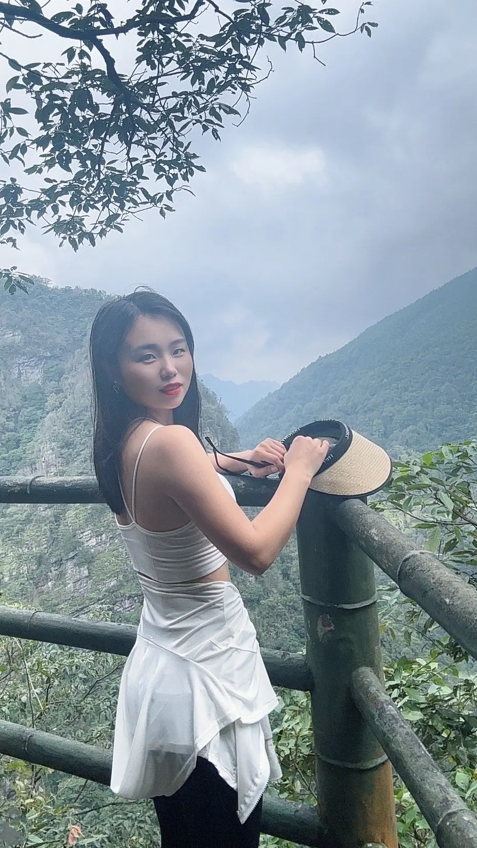 在上班与上进之间，我想选择上山