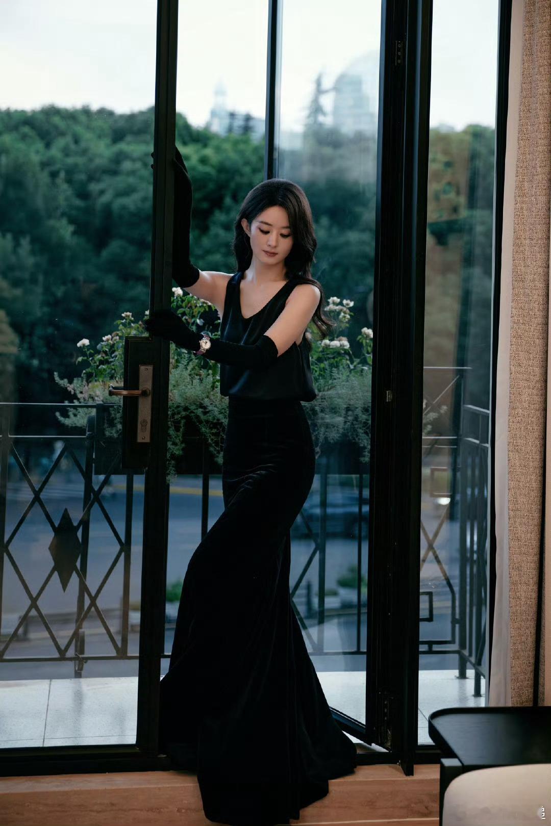 赵丽颖夜色为帆赵丽颖裁一缎夜色为帆哈哈哈 ​​​