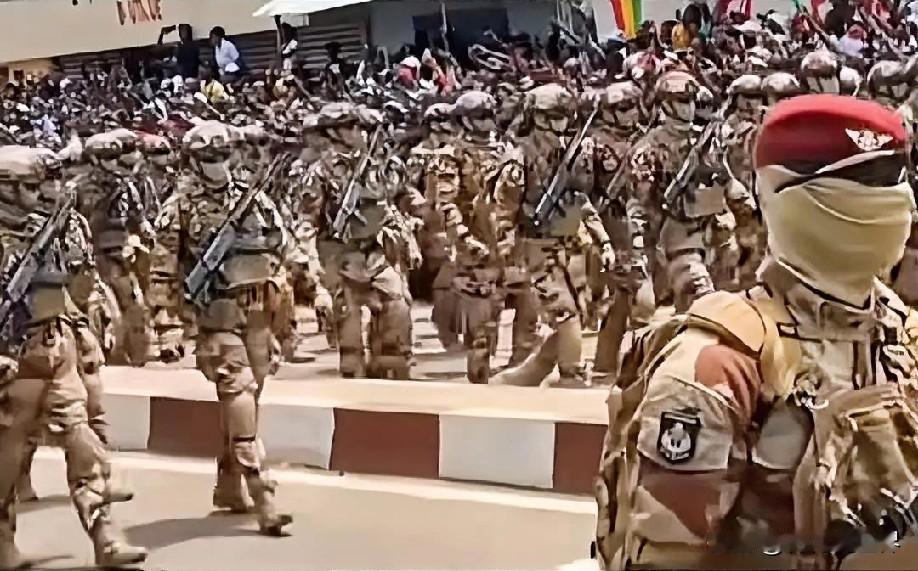 12月25日中午的最新消息，速报，全都不容错过，第十一条 ：刚果金针对东南部安全